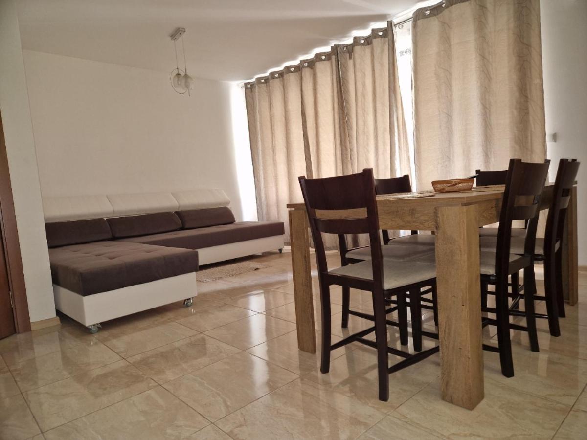 Sea Garden Marina 2 Apartment Varna Dış mekan fotoğraf