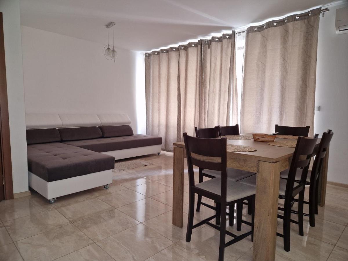 Sea Garden Marina 2 Apartment Varna Dış mekan fotoğraf