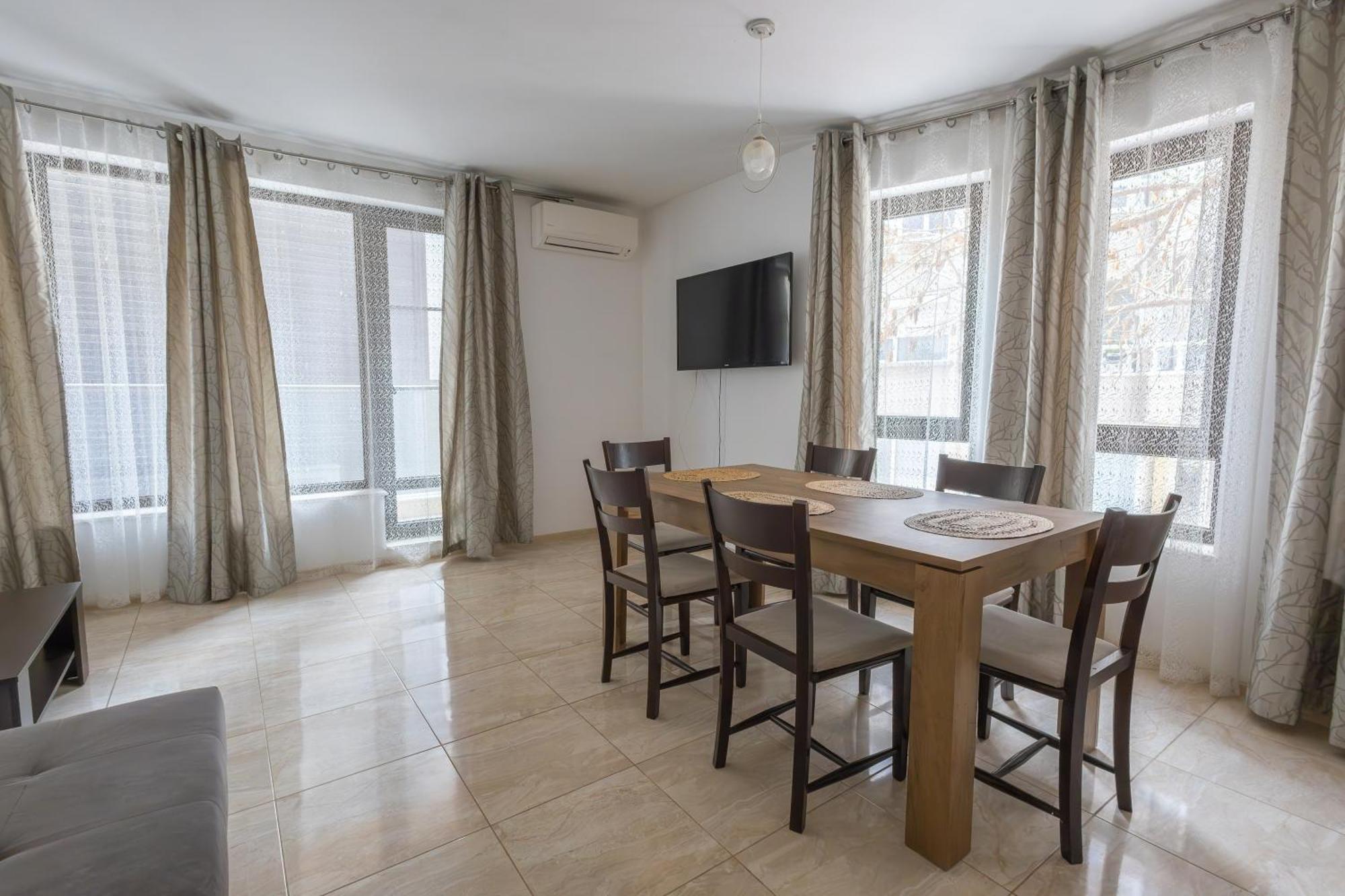 Sea Garden Marina 2 Apartment Varna Dış mekan fotoğraf
