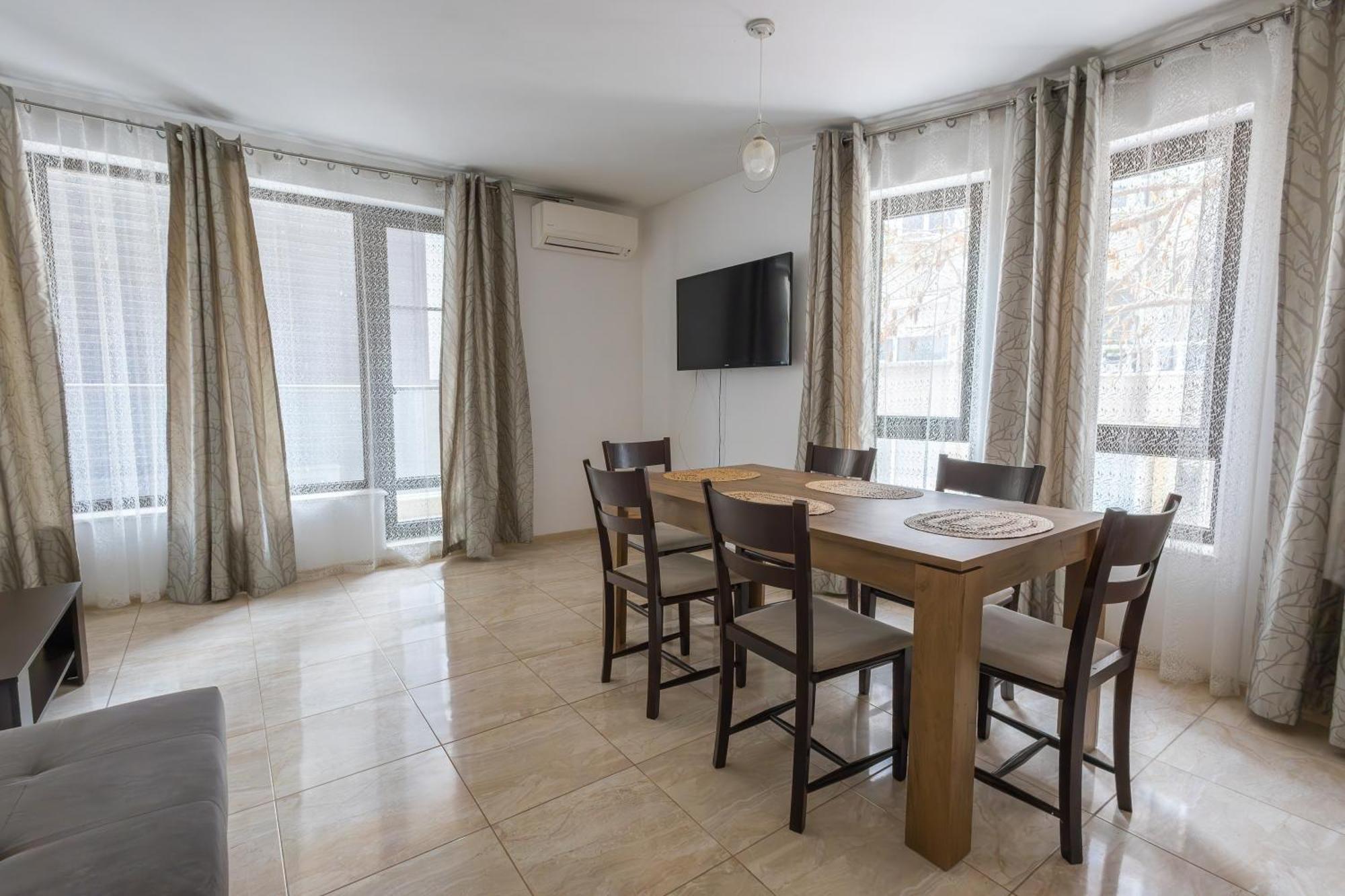 Sea Garden Marina 2 Apartment Varna Dış mekan fotoğraf