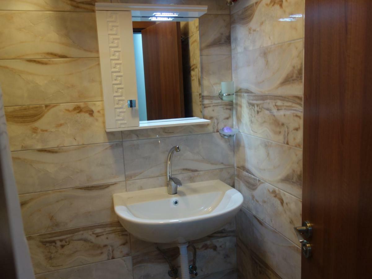 Sea Garden Marina 2 Apartment Varna Dış mekan fotoğraf